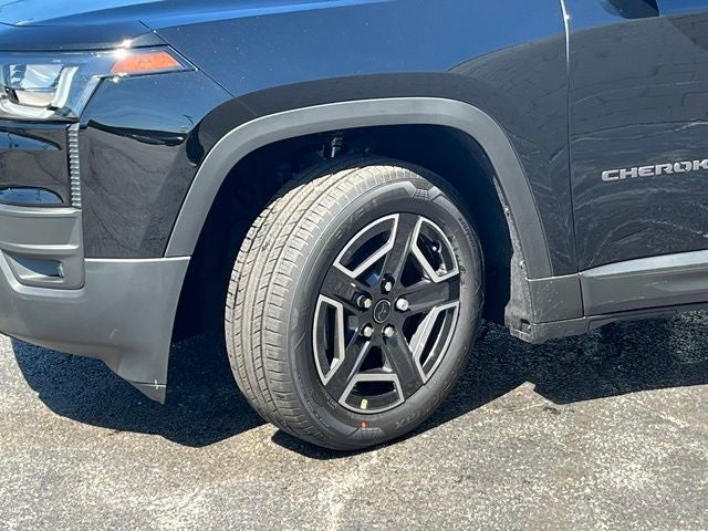 2026 Jeep Cherokee Laredo