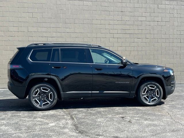 2026 Jeep Cherokee Laredo