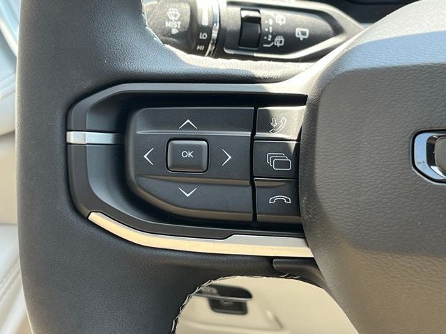 2026 Jeep Cherokee Overland
