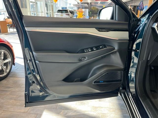 2024 Jeep Wagoneer S Launch Edition