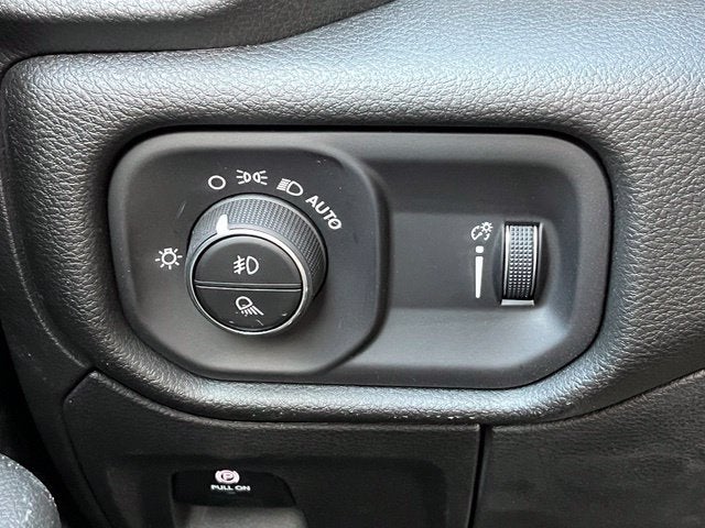 2027 RAM 1500 Express