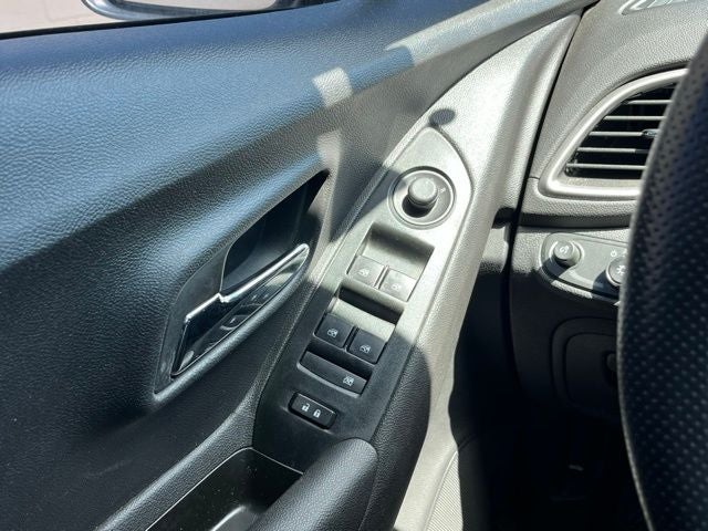 2020 Chevrolet Trax LT - Photo 32