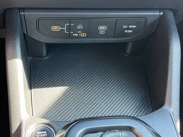 2025 Kia K4 LXS - Photo 21