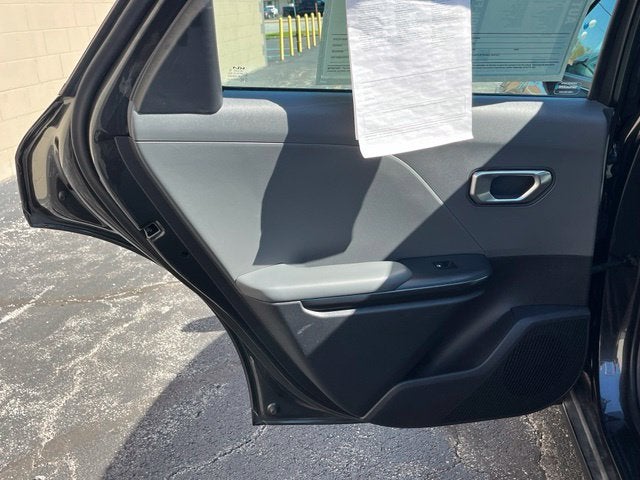 2025 Kia K4 LXS - Photo 31