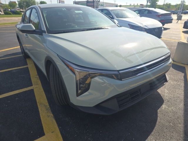 2025 Kia K4 LXS AT's photo