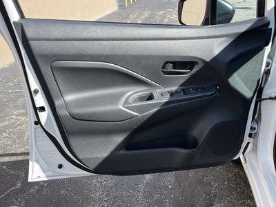 2023 Nissan Versa 1.6 S