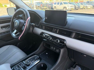 2025 Honda Pilot Base