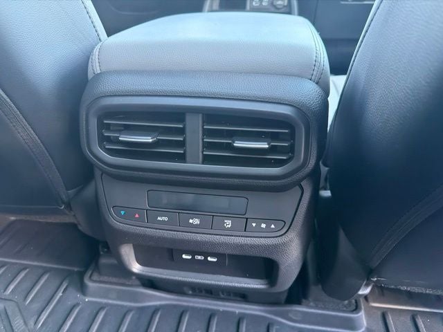2025 Honda Pilot Base