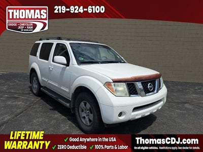 2005 Nissan Pathfinder SE