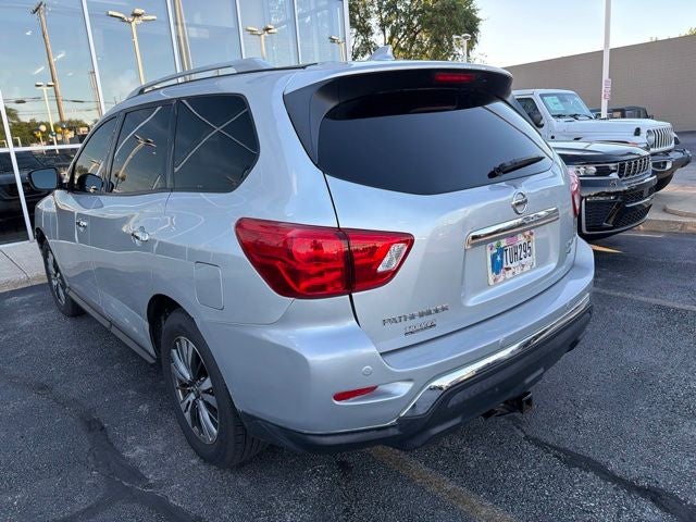 2019 Nissan Pathfinder SV