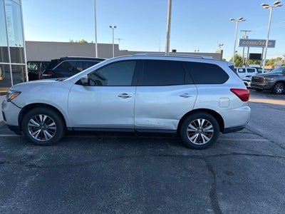 2019 Nissan Pathfinder SV