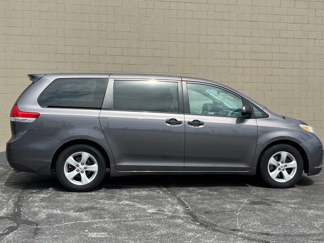 2013 Toyota Sienna L 7 Passenger
