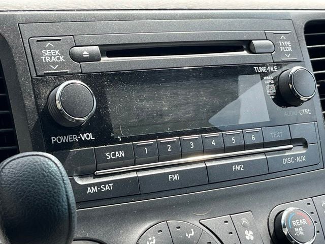2013 Toyota Sienna L 7 Passenger