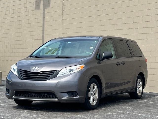 2013 Toyota Sienna L 7 Passenger