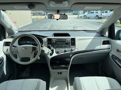 2013 Toyota Sienna L 7 Passenger