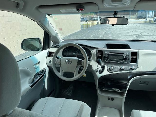 2013 Toyota Sienna L 7 Passenger