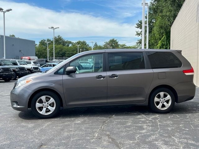 2013 Toyota Sienna L 7 Passenger