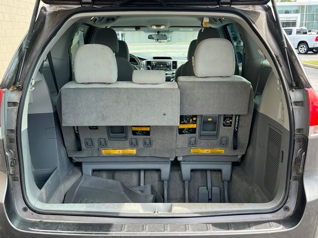 2013 Toyota Sienna L 7 Passenger