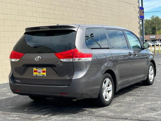 2013 Toyota Sienna L 7 Passenger