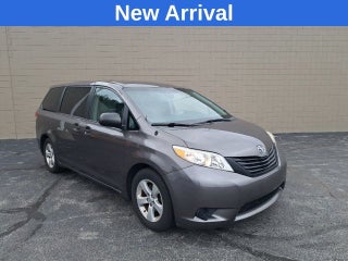 2013 Toyota Sienna L 7 Passenger