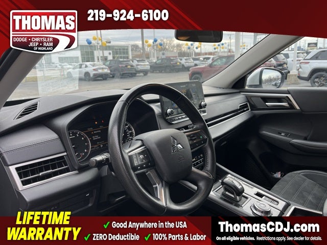 2024 Mitsubishi Outlander SE