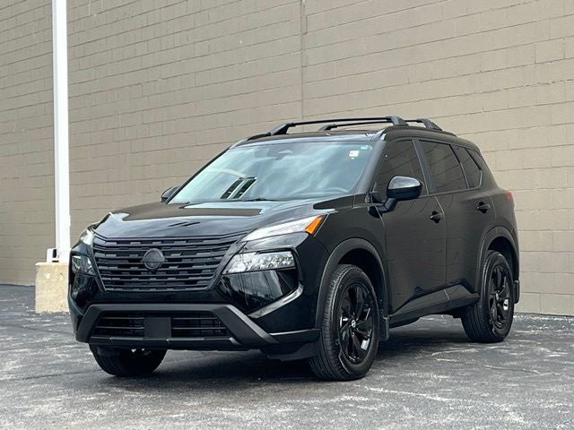 2025 Nissan Rogue SV - Photo 2