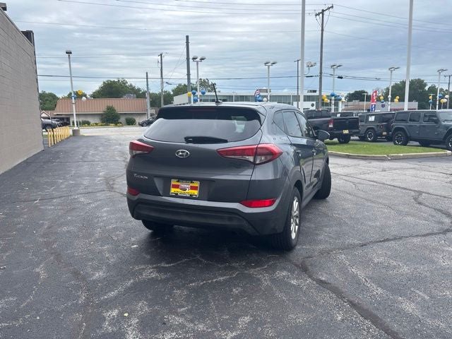 2016 Hyundai Tucson SE