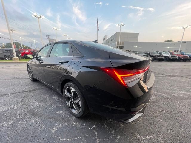 2022 Hyundai Elantra Limited
