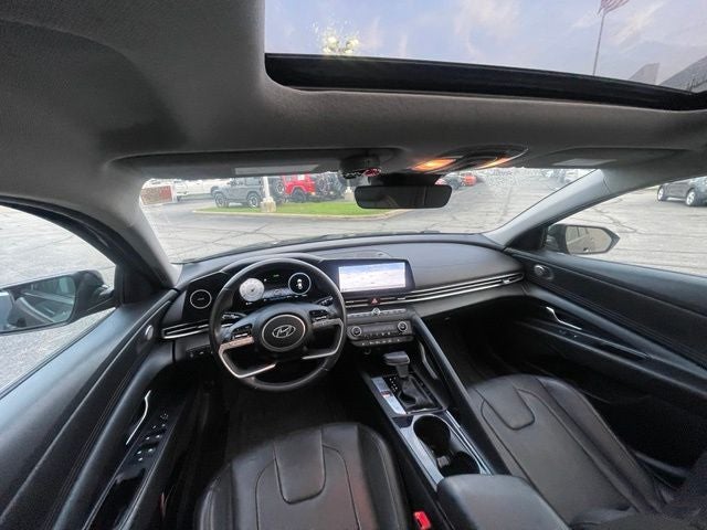 2022 Hyundai Elantra Limited