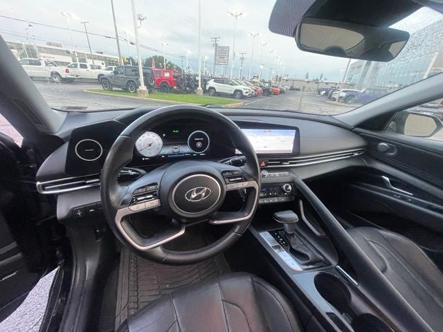 2022 Hyundai Elantra Limited