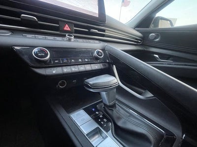 2022 Hyundai Elantra Limited