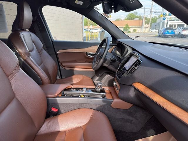 2023 Volvo XC90 B6 Plus 7-Seater