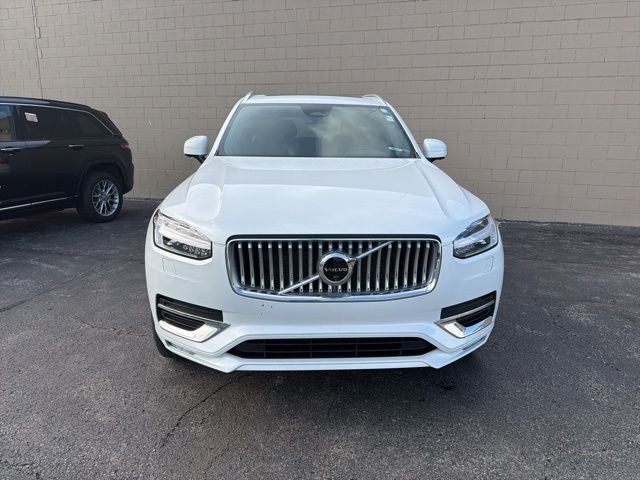 2023 Volvo XC90 B6 Plus 7-Seater
