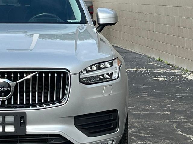 2021 Volvo XC90 T6 Momentum