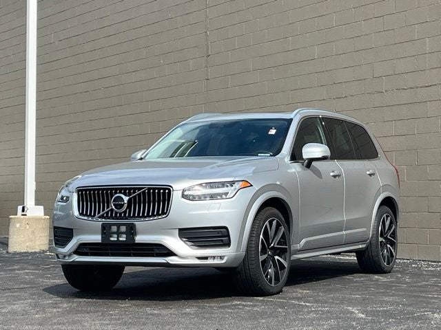 2021 Volvo XC90 T6 Momentum