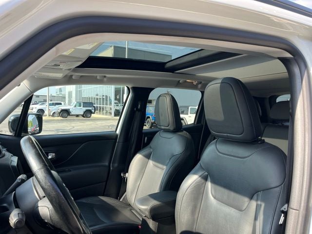 2022 Jeep Renegade Limited - Photo 14