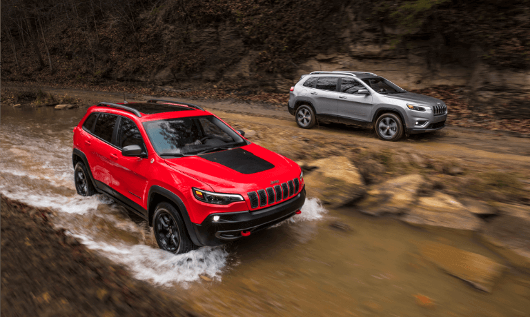 2022 Jeep Cherokee Driving Through Stream